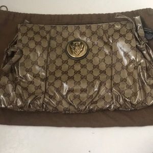 Gucci logo clutch
